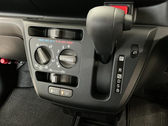 ミライースＬ　ＳＡIII　４ＷＤ　雹害車両　前後コーナーセンサー雹害車両　１年保証　前後コーナーセンサー　４ＷＤ　オートハイビーム　アイドリングストップ　キーレスエントリー　横滑り防止装置　ヘッドライトレベライザー　アクセサリーソケット　マニュアルエアコン（兵庫県）の中古車