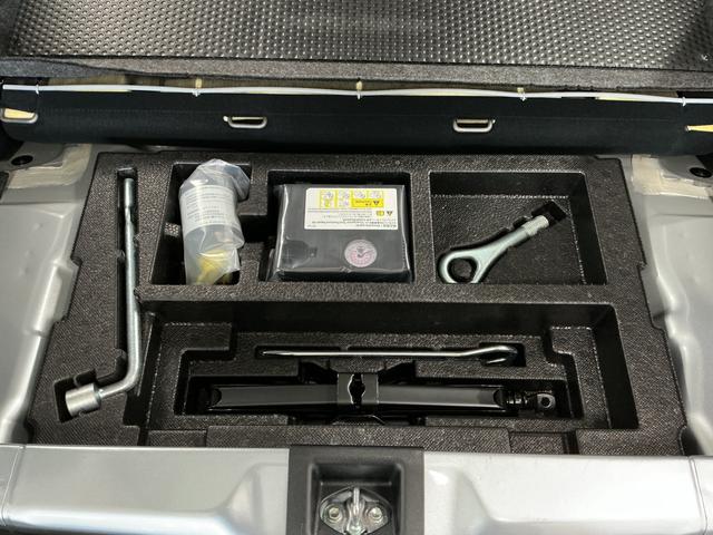 ミライースＬ　ＳＡIII　４ＷＤ　雹害車両　前後コーナーセンサー雹害車両　１年保証　前後コーナーセンサー　４ＷＤ　オートハイビーム　アイドリングストップ　キーレスエントリー　横滑り防止装置　ヘッドライトレベライザー　アクセサリーソケット　マニュアルエアコン（兵庫県）の中古車