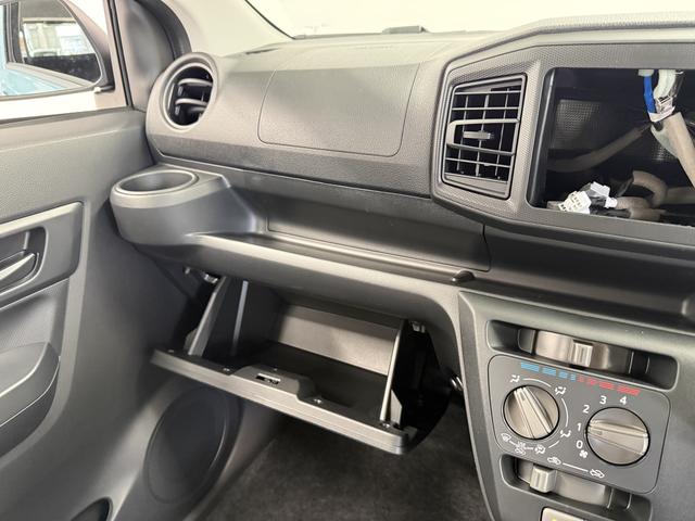 ミライースＬ　ＳＡIII　前後コーナーセンサー　キーレスエントリー走行無制限１年保証　前後コーナーセンサー　オートハイビーム　アイドリングストップ　キーレスエントリー　横滑り防止装置　ヘッドライトレベライザー　アクセサリーソケット　マニュアルエアコン　スマアシ（兵庫県）の中古車