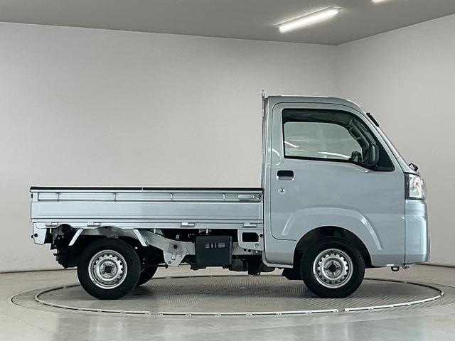 ハイゼットトラックスタンダードＳＡIIIｔ　４ＷＤ　５ＭＴ　ＥＴＣ　３方開走行無制限１年保証　４ＷＤ　バックソナー　ＭＴ車　ＥＴＣ　３方開　ゲートプロテクター　ＬＥＤヘッドライト　横滑り防止装置　オートライト　アクセサリーソケット　ラジオ　ラバーフロアマット（兵庫県）の中古車