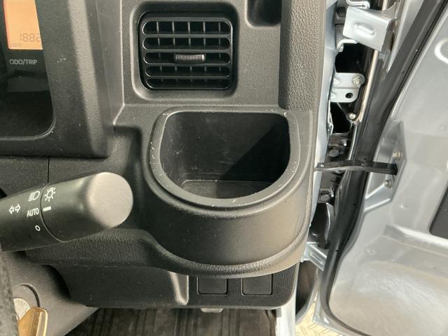 ハイゼットトラックスタンダードＳＡIIIｔ　４ＷＤ　５ＭＴ　ＥＴＣ　３方開走行無制限１年保証　４ＷＤ　バックソナー　ＭＴ車　ＥＴＣ　３方開　ゲートプロテクター　ＬＥＤヘッドライト　横滑り防止装置　オートライト　アクセサリーソケット　ラジオ　ラバーフロアマット（兵庫県）の中古車