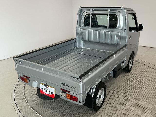 ハイゼットトラックスタンダードＳＡIIIｔ　４ＷＤ　５ＭＴ　ＥＴＣ　３方開走行無制限１年保証　４ＷＤ　バックソナー　ＭＴ車　ＥＴＣ　３方開　ゲートプロテクター　ＬＥＤヘッドライト　横滑り防止装置　オートライト　アクセサリーソケット　ラジオ　ラバーフロアマット（兵庫県）の中古車