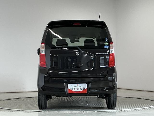 ワゴンＲＦＸリミテッド　禁煙　ワンオーナー　ナビＴＶ　バックカメラ１年保証　禁煙車　ワンオーナー　ナビＴＶ　ＥＴＣ　バックカメラ　衝突軽減ブレーキ　運転席シートヒーター　ＵＳＢ接続　Ｂｌｕｅｔｏｏｔｈ　アイドリングストップ　プッシュスタート　１４インチアルミホイール（兵庫県）の中古車