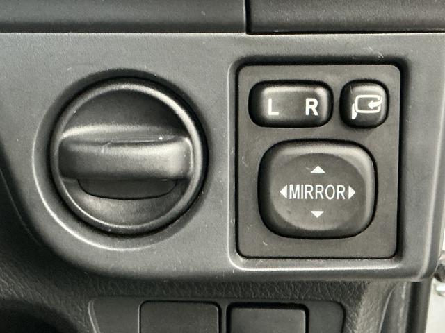 カローラアクシオハイブリッド 禁煙 ナビTV ETC バックカメラ キーレス1年保証 禁煙車 ナビTV バックカメラ ETC Bluetooth キーレスエントリー 横滑り防止装置 ナノイー搭載オートエアコン ドアバイザー ヘッドライトレベライザー 電動格納ドアミラー(兵庫県)の中古車