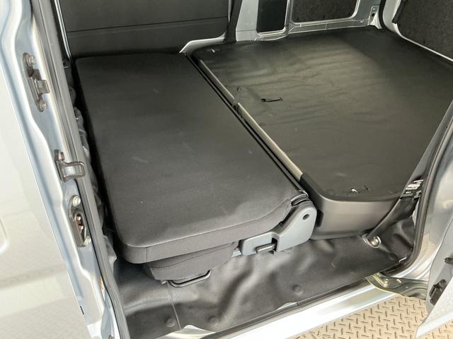 ハイゼットカーゴＤＸ　雹害車両　４ＷＤ　ＣＶＴ　ワンオーナー　ＥＴＣ　ラジオ雹害車両　１年保証　前後コーナーセンサー　４ＷＤ　ＣＶＴ車　ワンオーナー　ＥＴＣ　オートハイビーム　アイドリングストップ　キーレスエントリー　横滑り防止装置　ドアバイザー　ヘッドライトレベライザー（兵庫県）の中古車