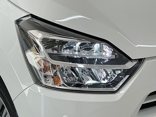 ミライースＸ　ＳＡIII　雹害車両　前後コーナーセンサー　キーレス雹害車両　１年保証　前後コーナーセンサー　オートハイビーム　ＬＥＤヘッドライト　アイドリングストップ　キーレスエントリー　横滑り防止装置　オートライト　ヘッドライトレベライザー　電動格納ドアミラー（兵庫県）の中古車