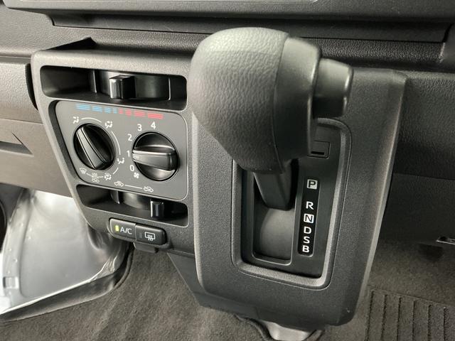 ハイゼットカーゴＤＸ　雹害車両　ＣＶＴ　１オーナー　ＥＴＣ　コーナーセンサー雹害車両　１年保証　前後コーナーセンサー　ワンオーナー　ＣＶＴ車　ＥＴＣ　オートハイビーム　アイドリングストップ　横滑り防止装置　ドアバイザー　ヘッドライトレベライザー　アクセサリーソケット（兵庫県）の中古車