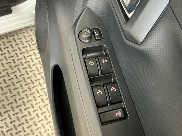 ミライースＸ　リミテッドＳＡIII　雹害車両　前後コーナーセンサー雹害車両　１年保証　前後コーナーセンサー　オートハイビーム　ＬＥＤヘッドライト　アイドリングストップ　キーレスエントリー　横滑り防止装置　オートライト　ヘッドライトレベライザー　電動格納ドアミラー（兵庫県）の中古車
