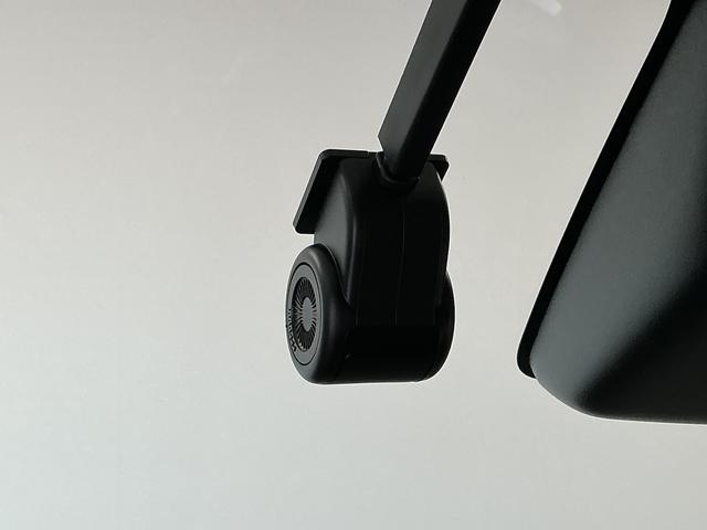 ロッキープレミアムG HEV 9インチナビ ETC パノラマモニター1年保証 9インチナビ ドラレコ ETC パノラマモニター アダプティブクルーズコントロール 前後コーナーセンサー 前席シートヒーター フルセグTV Bluetooth 17インチ純正アルミホイール(兵庫県)の中古車