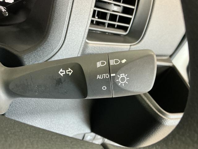 ハイゼットカーゴＤＸ　ＣＶＴ　前後コーナーセンサー　ラジオ　両側スライドドア走行無制限１年保証　前後コーナーセンサー　ＣＶＴ車　オートハイビーム　アイドリングストップ　キーレスエントリー　横滑り防止装置　ヘッドライトレベライザー　パワーウィンドウ　ラジオ　スマートアシスト（兵庫県）の中古車