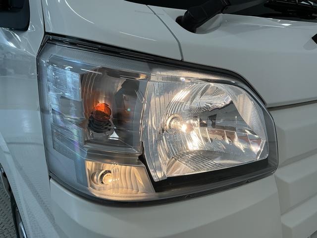 ハイゼットトラックスタンダード　５ＭＴ　３方開　ドアバイザー　オートライト走行無制限１年保証　ＭＴ車　オートライト　３方開　ドアバイザー　ヘッドライトレベライザー　ラジオ　アクセサリーソケット　マニュアルエアコン　スペアタイヤ　バッテリーカバー　ラバーフロアマット（兵庫県）の中古車