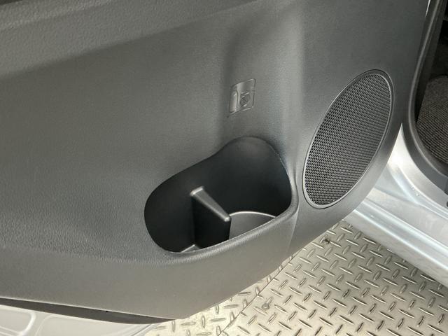 ミライースＬ　ＳＡIII　雹害車両　前後コーナーセンサー　キーレス雹害車両　１年保証　前後コーナーセンサー　オートハイビーム　アイドリングストップ　キーレスエントリー　横滑り防止装置　オートライト　ヘッドライトレベライザー　インパネシフト　スマートアシスト（兵庫県）の中古車