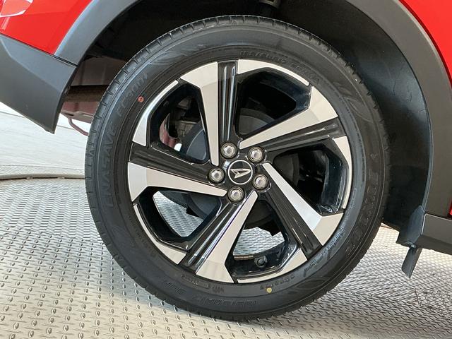 ロッキープレミアムＧ　ＨＥＶ　雹害車両　ワンオーナー　９インチナビ雹害車両　１年保証　ワンオーナー　ＥＴＣ　９インチナビＴＶ　ドラレコ　パノラマモニター　アダプティブクルーズコントロール　前後コーナーセンサー　前席シートヒーター　ＵＳＢ　１７インチ純正アルミホイール（兵庫県）の中古車