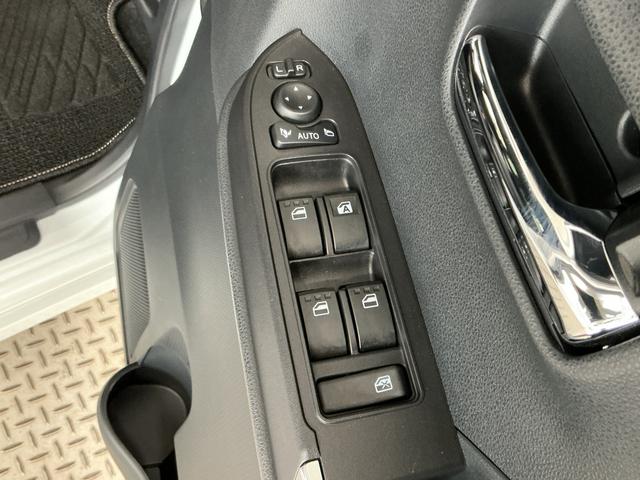 タントカスタムＲＳ　ターボ　両側電動スライドドア　コーナーセンサー走行無制限１年保証　両側電動スライドドア　前後コーナーセンサー　前席シートヒーター　オートハイビーム　ＬＥＤヘッドライト　オートブレーキホールド　プッシュスタート　１５インチ純正アルミホイール（兵庫県）の中古車