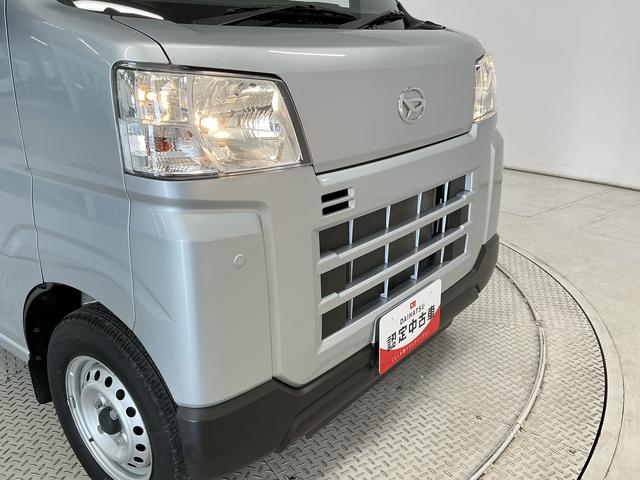 ハイゼットカーゴＤＸ　雹害車両　ＣＶＴ　１オーナー　ＥＴＣ　コーナーセンサー雹害車両　１年保証　前後コーナーセンサー　ＣＶＴ車　ワンオーナー　ＥＴＣ　オートハイビーム　アイドリングストップ　キーレスエントリー　横滑り防止装置　ヘッドライトレベライザー　ラジオ　間仕切りカーテン（兵庫県）の中古車