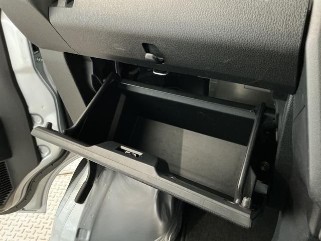 ハイゼットカーゴＤＸ　雹害車両　ＣＶＴ　１オーナー　ＥＴＣ　コーナーセンサー雹害車両　１年保証　前後コーナーセンサー　ＣＶＴ車　ワンオーナー　ＥＴＣ　オートハイビーム　アイドリングストップ　キーレスエントリー　横滑り防止装置　ヘッドライトレベライザー　ラジオ　間仕切りカーテン（兵庫県）の中古車