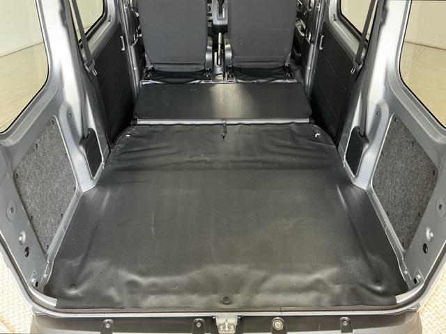 ハイゼットカーゴＤＸ　雹害車両　ＣＶＴ　１オーナー　ＥＴＣ　コーナーセンサー雹害車両　１年保証　前後コーナーセンサー　ＣＶＴ車　ワンオーナー　ＥＴＣ　オートハイビーム　アイドリングストップ　キーレスエントリー　横滑り防止装置　ヘッドライトレベライザー　ラジオ　間仕切りカーテン（兵庫県）の中古車