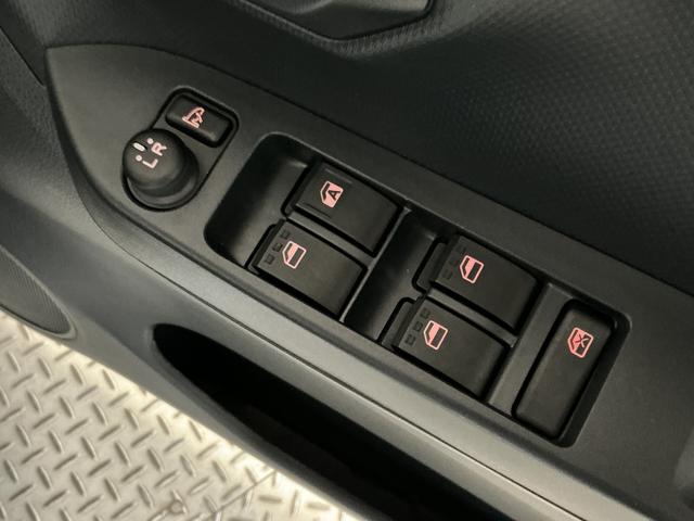 ミライースX SAIII 雹害車両 前後コーナーセンサー キーレス雹害車両 1年保証 前後コーナーセンサー オートハイビーム LEDヘッドライト アイドリングストップ キーレスエントリー 横滑り防止装置 オートライト ヘッドライトレベライザー 電動格納ドアミラー(兵庫県)の中古車