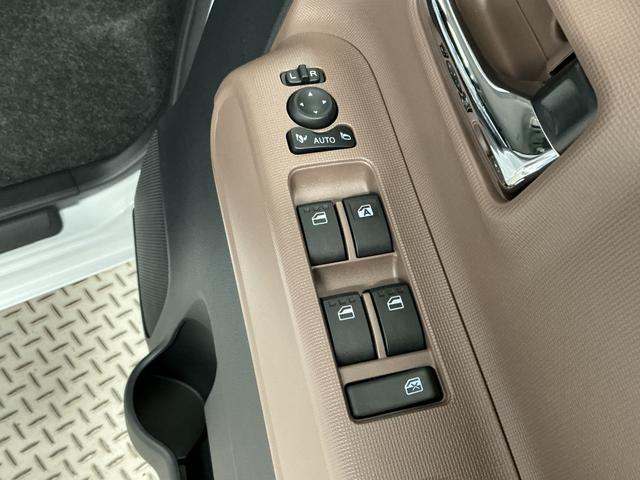 ムーヴキャンバスセオリーＧ　両側電動スライド　コーナーセンサー　スマートキー走行無制限１年保証　両側電動スライドドア　前後コーナーセンサー　前席シートヒーター　ホットカップホルダー　オートハイビーム　ＬＥＤヘッドライト　オートブレーキホールド　スマートキー　オートエアコン（兵庫県）の中古車
