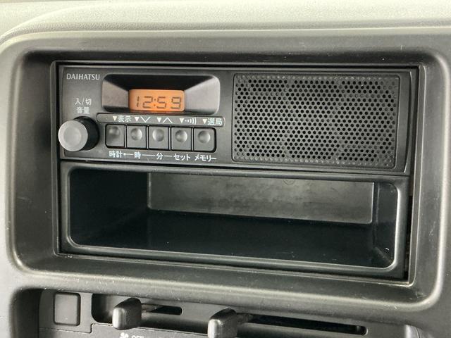 ハイゼットトラックスペシャル　５ＭＴ　３方開　ゲートプロテクター　荷台マット走行無制限１年保証　ＭＴ車　荷台マット　３方開　ゲートプロテクター　ドアバイザー　ヘッドライトレベライザー　リアゲートチェーン　ラジオ　スペアタイヤ　バッテリーカバー　ラバーフロアマット（兵庫県）の中古車