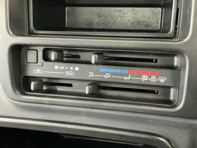 ハイゼットトラックスペシャル　５ＭＴ　３方開　ゲートプロテクター　荷台マット走行無制限１年保証　ＭＴ車　荷台マット　３方開　ゲートプロテクター　ドアバイザー　ヘッドライトレベライザー　リアゲートチェーン　ラジオ　スペアタイヤ　バッテリーカバー　ラバーフロアマット（兵庫県）の中古車
