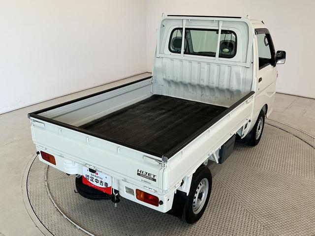 ハイゼットトラックスペシャル　５ＭＴ　３方開　ゲートプロテクター　荷台マット走行無制限１年保証　ＭＴ車　荷台マット　３方開　ゲートプロテクター　ドアバイザー　ヘッドライトレベライザー　リアゲートチェーン　ラジオ　スペアタイヤ　バッテリーカバー　ラバーフロアマット（兵庫県）の中古車