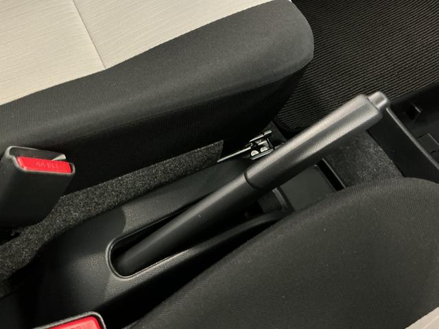 ミライースＸ　ＳＡIII　雹害車両　前後コーナーセンサー　キーレス雹害車両　１年保証　前後コーナーセンサー　オートハイビーム　ＬＥＤヘッドライト　アイドリングストップ　キーレスエントリー　横滑り防止装置　オートライト　ヘッドライトレベライザー　電動格納ドアミラー（兵庫県）の中古車