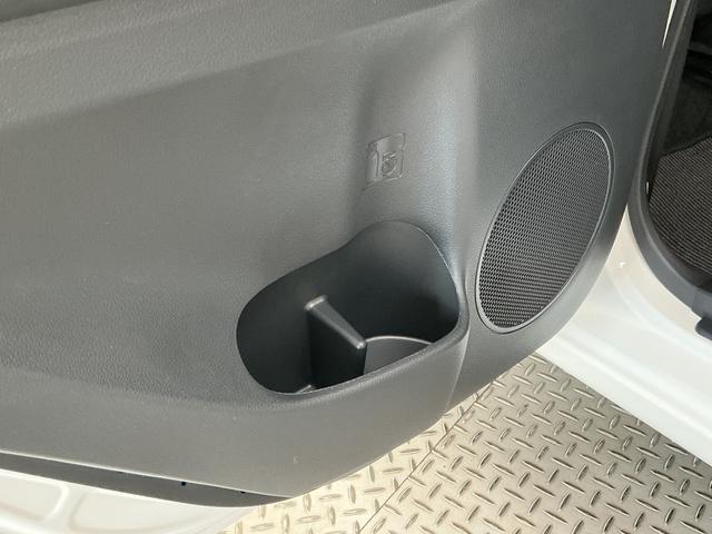 ミライースＬ　ＳＡIII　雹害車両　前後コーナーセンサー　キーレス雹害車両　１年保証　前後コーナーセンサー　オートハイビーム　アイドリングストップ　キーレスエントリー　横滑り防止装置　オートライト　ヘッドライトレベライザー　アクセサリーソケット　デジタルメーター（兵庫県）の中古車