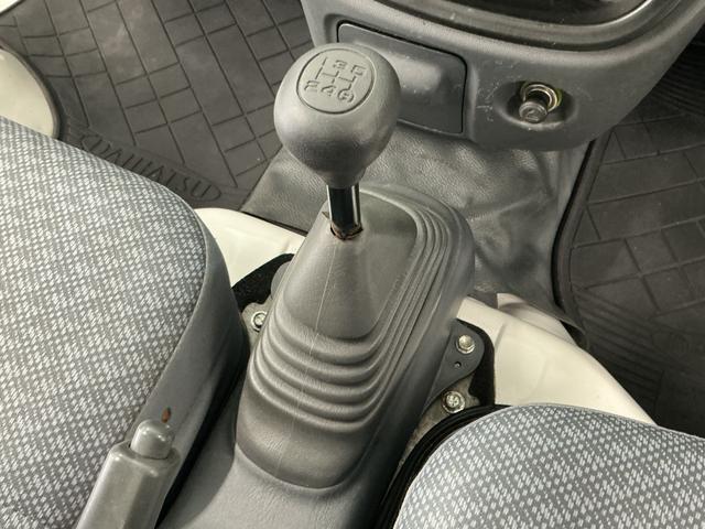 ハイゼットトラックエアコン・パワステスペシャルVS 4WD 5MT 荷台作業灯走行無制限1年保証 4WD 荷台作業灯 MT車 3方開 ゲートプロテクター 荷台マット ドアバイザー ヘッドライトレベライザー シガーソケット リアゲートチェーン ラジオ 12インチアルミホイール(兵庫県)の中古車
