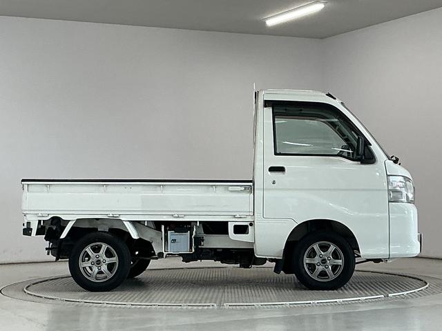 ハイゼットトラックエアコン・パワステスペシャルVS 4WD 5MT 荷台作業灯走行無制限1年保証 4WD 荷台作業灯 MT車 3方開 ゲートプロテクター 荷台マット ドアバイザー ヘッドライトレベライザー シガーソケット リアゲートチェーン ラジオ 12インチアルミホイール(兵庫県)の中古車