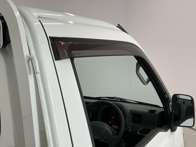 ハイゼットトラックエアコン・パワステスペシャルVS 4WD 5MT 荷台作業灯走行無制限1年保証 4WD 荷台作業灯 MT車 3方開 ゲートプロテクター 荷台マット ドアバイザー ヘッドライトレベライザー シガーソケット リアゲートチェーン ラジオ 12インチアルミホイール(兵庫県)の中古車