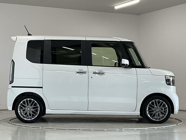 N−BOXカスタムターボ ワンオーナー 8インチHondaCONNECTナビ1年保証 ワンオーナー 8インチHondaCONNECTナビ TV ETC バックカメラ アダプティブクルーズコントロール 両側電動スライドドア 前後コーナーセンサー シートヒーター パドルシフト(兵庫県)の中古車