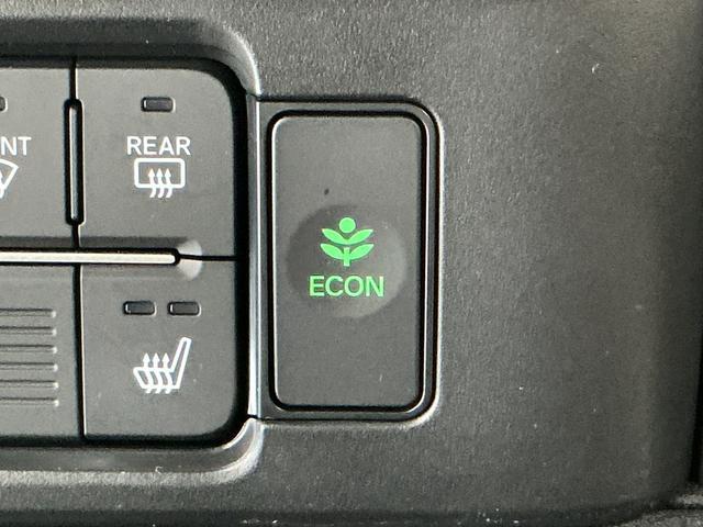 N−BOXカスタムターボ ワンオーナー 8インチHondaCONNECTナビ1年保証 ワンオーナー 8インチHondaCONNECTナビ TV ETC バックカメラ アダプティブクルーズコントロール 両側電動スライドドア 前後コーナーセンサー シートヒーター パドルシフト(兵庫県)の中古車
