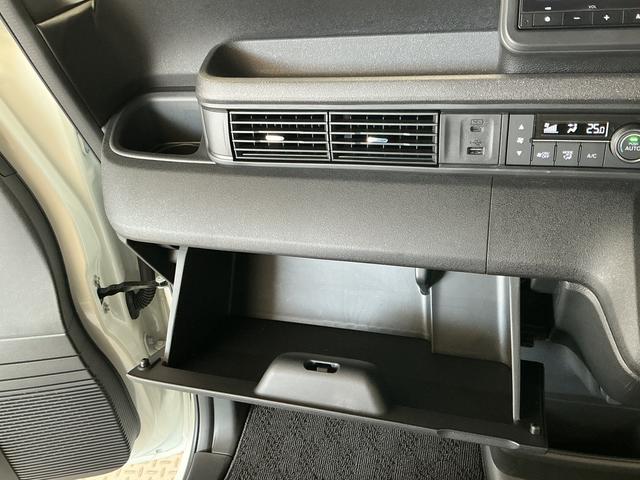 N−BOXカスタムターボ ワンオーナー 8インチHondaCONNECTナビ1年保証 ワンオーナー 8インチHondaCONNECTナビ TV ETC バックカメラ アダプティブクルーズコントロール 両側電動スライドドア 前後コーナーセンサー シートヒーター パドルシフト(兵庫県)の中古車