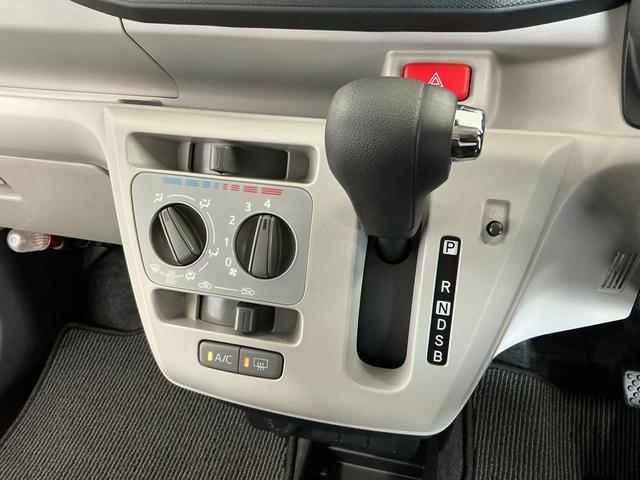 ミライースＸ　リミテッドＳＡIII　雹害車両　前後コーナーセンサー雹害車両　１年保証　前後コーナーセンサー　オートハイビーム　ＬＥＤヘッドライト　アイドリングストップ　キーレスエントリー　横滑り防止装置　オートライト　ヘッドライトレベライザー　電動格納ドアミラー（兵庫県）の中古車