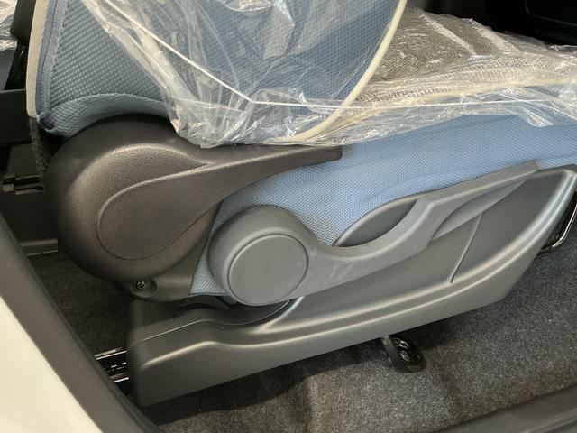 ムーヴキャンバスストライプスＧ　両側電動スライドドア　前後コーナーセンサー走行無制限１年保証　両側電動スライドドア　前後コーナーセンサー　前席シートヒーター　ホットカップホルダー　オートハイビーム　ＬＥＤヘッドライト　プッシュスタート　横滑り防止装置　オートエアコン（兵庫県）の中古車