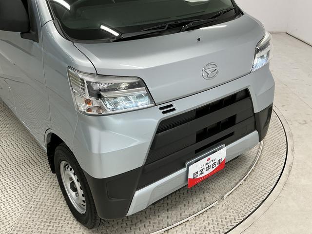 ハイゼットカーゴデラックスSAIII AT リアコーナーセンサー ラジオ走行無制限1年保証 リアコーナーセンサー AT車 オートハイビーム LEDヘッドライト アイドリングストップ 横滑り防止装置 キーレス ドアバイザー ヘッドライトレベライザー 間仕切りカーテン ラジオ(兵庫県)の中古車