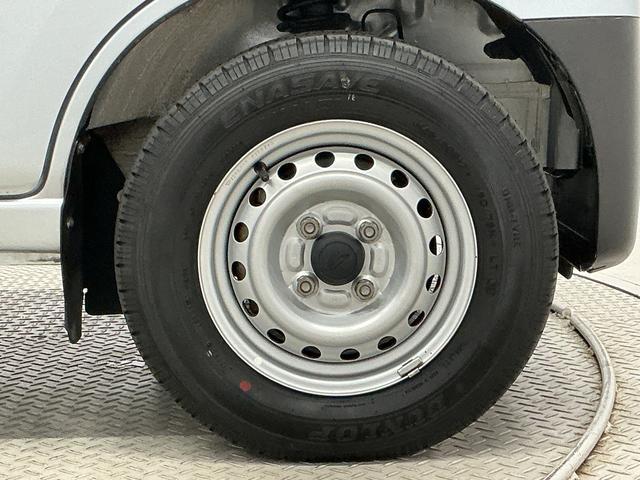 ハイゼットカーゴデラックスSAIII AT リアコーナーセンサー ラジオ走行無制限1年保証 リアコーナーセンサー AT車 オートハイビーム LEDヘッドライト アイドリングストップ 横滑り防止装置 キーレス ドアバイザー ヘッドライトレベライザー 間仕切りカーテン ラジオ(兵庫県)の中古車