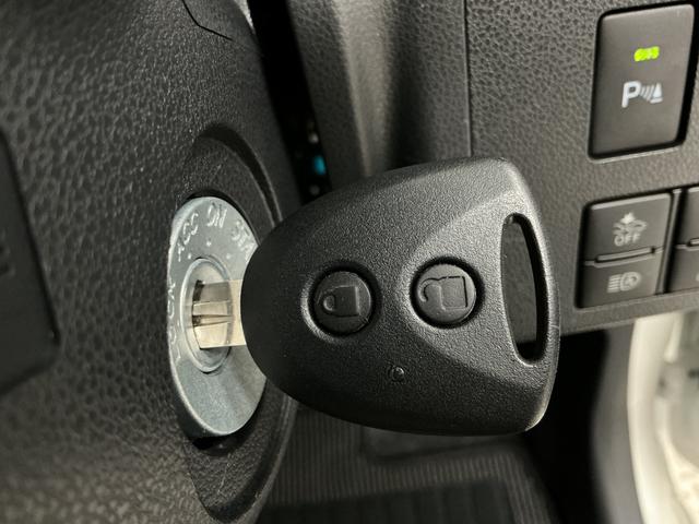 ミライースＬ　ＳＡIII　雹害車両　前後コーナーセンサー　キーレス雹害車両　１年保証　前後コーナーセンサー　オートハイビーム　アイドリングストップ　キーレスエントリー　横滑り防止装置　オートライト　ヘッドライトレベライザー　インパネシフト　スマートアシスト（兵庫県）の中古車