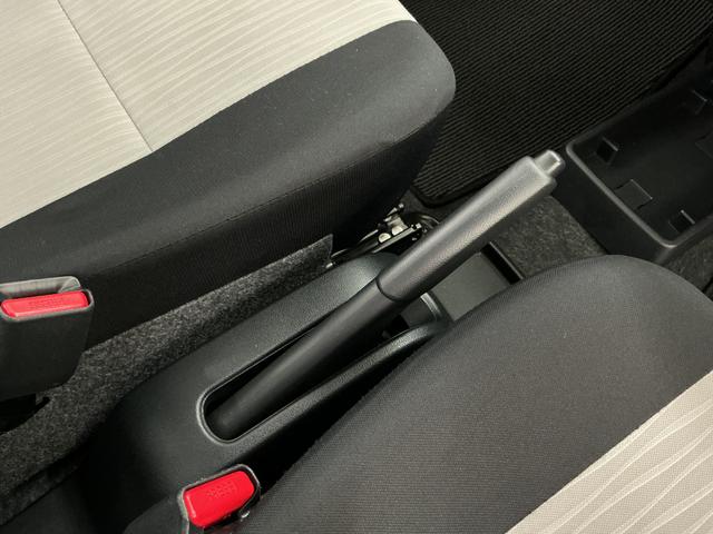 ミライースＬ　ＳＡIII　雹害車両　前後コーナーセンサー　キーレス雹害車両　１年保証　前後コーナーセンサー　オートハイビーム　アイドリングストップ　キーレスエントリー　横滑り防止装置　オートライト　ヘッドライトレベライザー　インパネシフト　スマートアシスト（兵庫県）の中古車