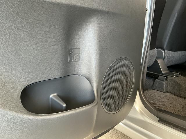 ミライースＧ　リミテッドＳＡIII　雹害車両　ＣＤ　前席シートヒーター雹害車両　１年保証　前後コーナーセンサー　ＣＤオーディオ　前席シートヒーター　オートハイビーム　ＬＥＤヘッドライト　プッシュスタート　横滑り防止装置　電動格納ドアミラー　１４インチ純正アルミホイール（兵庫県）の中古車