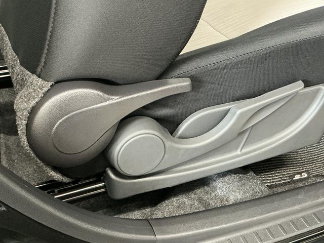 ミライースＧ　リミテッドＳＡIII　雹害車両　前席シートヒーター雹害車両　１年保証　前席シートヒーター　前後コーナーセンサー　オートハイビーム　ＬＥＤヘッドライト　アイドリングストップ　プッシュスタート　横滑り防止装置　オートエアコン　１４インチ純正アルミホイール（兵庫県）の中古車