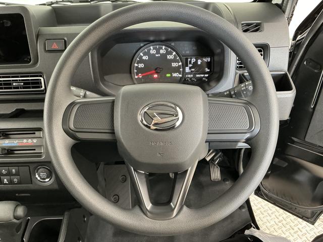 ハイゼットトラックジャンボエクストラ　４ＷＤ　ＣＶＴ　コーナーセンサー　３方開走行無制限１年保証　前後コーナーセンサー　４ＷＤ　ＣＶＴ車　３方開　荷台作業灯　リアゲートチェーン　オートハイビーム　ＬＥＤヘッドライト　アイドリングストップ　横滑り防止装置　スマートキー　デフロック（兵庫県）の中古車