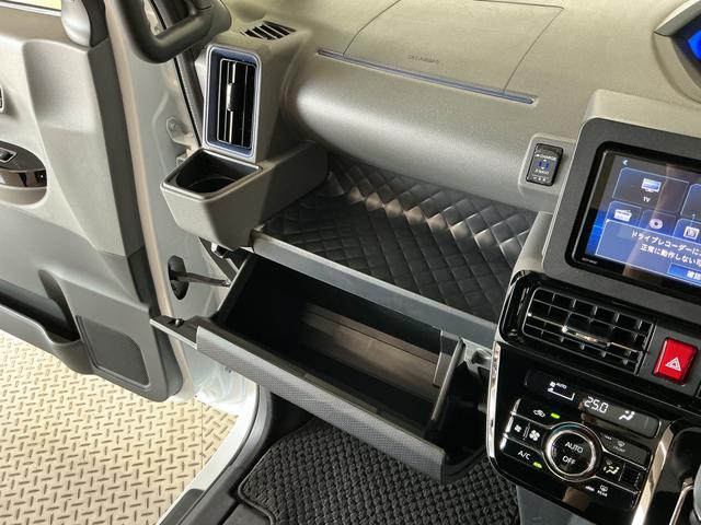 タントカスタムＸ　４ＷＤ　禁煙　１オーナー　ナビ　ドラレコ　ＥＴＣ１年保証　４ＷＤ　ワンオーナー　ナビＴＶ　禁煙車　ドラレコ　ＥＴＣ　パノラマモニター　両側電動スライドドア　前後コーナーセンサー　前席シートヒーター　Ｂｌｕｅｔｏｏｔｈ　１４インチ純正アルミホイール（兵庫県）の中古車