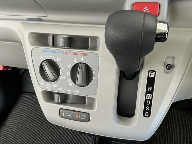 ミライースＸ　リミテッドＳＡIII　雹害車両　前後コーナーセンサー雹害車両　１年保証　前後コーナーセンサー　オートハイビーム　ＬＥＤヘッドライト　アイドリングストップ　キーレスエントリー　横滑り防止装置　オートライト　ヘッドライトレベライザー　電動格納ドアミラー（兵庫県）の中古車