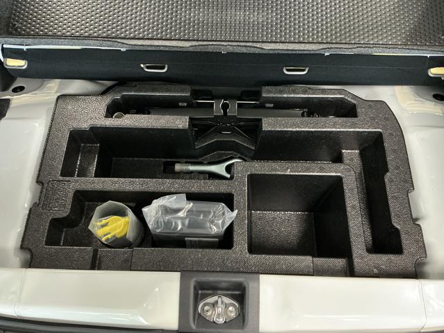 ミライースＸ　ＳＡIII　雹害車両　前後コーナーセンサー　キーレス雹害車両　１年保証　前後コーナーセンサー　オートハイビーム　ＬＥＤヘッドライト　アイドリングストップ　キーレスエントリー　横滑り防止装置　オートライト　ヘッドライトレベライザー　電動格納ドアミラー（兵庫県）の中古車
