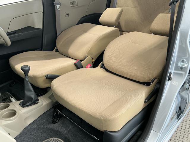 ミラXスペシャル 4WD 5MT CDオーディオ キーレス走行無制限1年保証 キーレスエントリー 4WD MT車 CDオーディオ ドアバイザー ヘッドライトレベライザー アクセサリーソケット マニュアルエアコン テンパータイヤ 衝突安全ボディ ラゲッジマット(兵庫県)の中古車