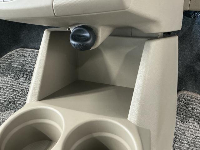 ミラXスペシャル 4WD 5MT CDオーディオ キーレス走行無制限1年保証 キーレスエントリー 4WD MT車 CDオーディオ ドアバイザー ヘッドライトレベライザー アクセサリーソケット マニュアルエアコン テンパータイヤ 衝突安全ボディ ラゲッジマット(兵庫県)の中古車