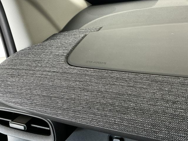 シエンタハイブリッドZ 8インチナビ ドラレコ ETC2.01年保証 8インチナビ ドラレコ ETC2.0 パノラミックビューモニター レーダークルーズコントロール 両側電動スライドドア コーナーセンサー ブラインドスポットモニター 15インチアルミホイール(兵庫県)の中古車
