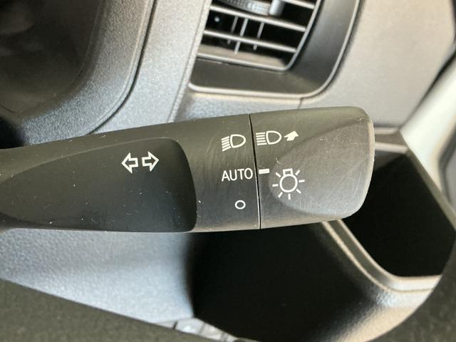 ハイゼットカーゴ2シータークリーン 禁煙 CVT コーナーセンサー キーレス走行無制限1年保証 乗車定員2名 前後コーナーセンサー 禁煙車 CVT車 オートハイビーム アイドリングストップ キーレスエントリー 横滑り防止装置 ドアバイザー ヘッドライトレベライザー ラジオ(兵庫県)の中古車